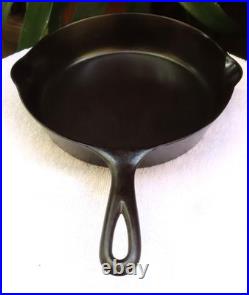 Erie #7 Cast Iron Skillet 2nd Series Antique Cast Iron Excellent Condition