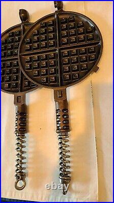 Excellent Restored Griswold Cast Iron Waffle Iron No 7 bail handle High Base