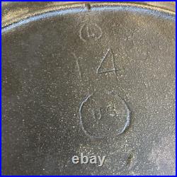 Extra Large Vintage #14 3 Notch Heat Ring Cast Iron Skillet. USA. 15 Diameter