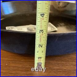 Extra Large Vintage #14 3 Notch Heat Ring Cast Iron Skillet. USA. 15 Diameter