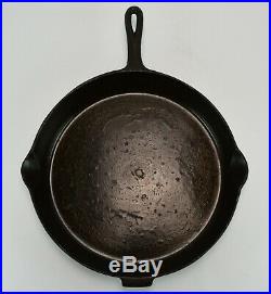 FAVORITE PIQUA WARE #14 Cast Iron Skillet Smoke Ring Pour Spouts Smiley