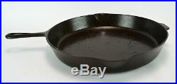 FAVORITE PIQUA WARE #14 Cast Iron Skillet Smoke Ring Pour Spouts Smiley