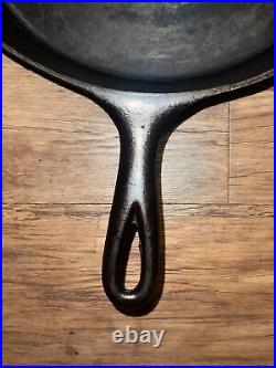 FIRST YEAR WAGNER #11 Cast Iron Skillet Straight High Logo EXTREMELY RARE