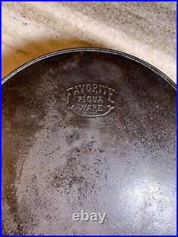 FLAT EXTRA LARGE 13 Antique Cast Iron Skillet Pan Favorite Piqua Ware Ohio FLAT