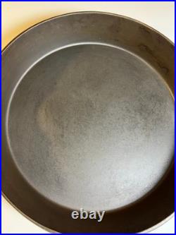 FLAT EXTRA LARGE 13 Antique Cast Iron Skillet Pan Favorite Piqua Ware Ohio FLAT