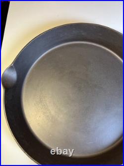 FLAT EXTRA LARGE 13 Antique Cast Iron Skillet Pan Favorite Piqua Ware Ohio FLAT