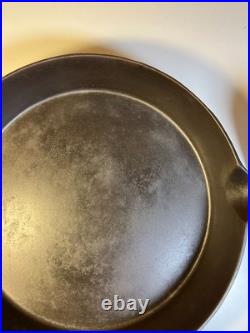 FLAT EXTRA LARGE 13 Antique Cast Iron Skillet Pan Favorite Piqua Ware Ohio FLAT FLAT EXTRA LARGE 13 Antique Cast Iron Skillet Pan Favorite Piqua Ware Ohio FLAT
