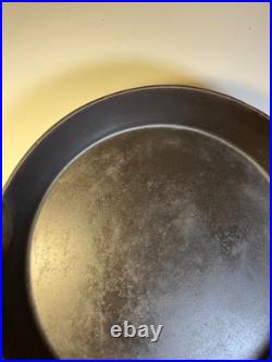 FLAT EXTRA LARGE 13 Antique Cast Iron Skillet Pan Favorite Piqua Ware Ohio FLAT FLAT EXTRA LARGE 13 Antique Cast Iron Skillet Pan Favorite Piqua Ware Ohio FLAT