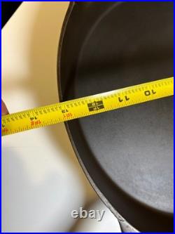 FLAT EXTRA LARGE 13 Antique Cast Iron Skillet Pan Favorite Piqua Ware Ohio FLAT FLAT EXTRA LARGE 13 Antique Cast Iron Skillet Pan Favorite Piqua Ware Ohio FLAT
