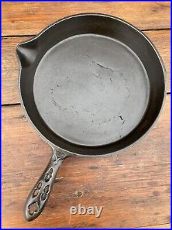 Fancy Handle Cast Iron Skillet with Gate Mark