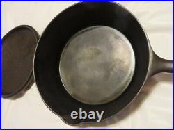 Favorite Piqua Ware SMILEY logo 8-1/2 A Cast Iron Chicken Fryer / Pan withNo 8 Lid