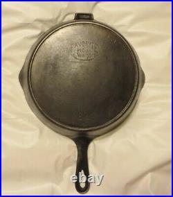 Favorite Piqua Ware SMILEY logo 8-1/2 A Cast Iron Chicken Fryer / Pan withNo 8 Lid