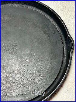 Favorite Piqua Ware Smile No. 7 Cast Iron Handled Griddle