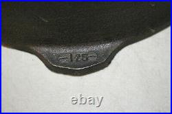 Field Company Cast Iron Skillet Number 8