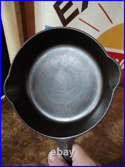 Fully Restored GRISWOLD Cast Iron SKILLET Frying Pan #4 SMALL BLOCK LOGO 7 Flat