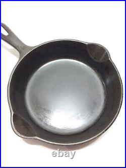 Fully Restored GRISWOLD Cast Iron SKILLET Frying Pan #4 SMALL BLOCK LOGO 702