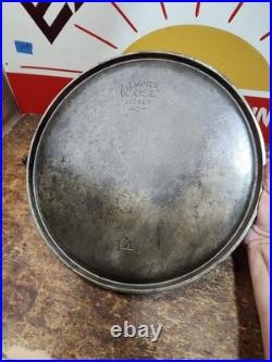 Fully Restored Wagner #14 CAST IRON Bailed Griddle 14 Seasoned Flat