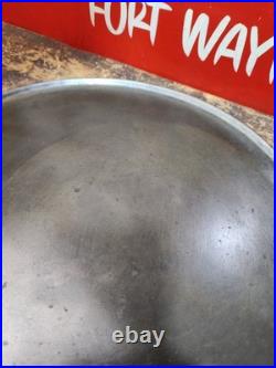 Fully Restored Wagner #14 CAST IRON Bailed Griddle 14 Seasoned Flat