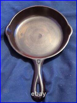 GRISWOLD #0 Cast Iron Skillet 562 Mint Condition Rare Hard To Find Old Handle