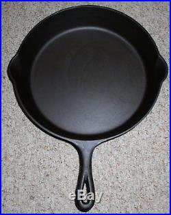 GRISWOLD #10 LARGE BLOCK SLANT LOGO #716A Cast Iron SKILLET WITH HEAT RING