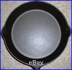 GRISWOLD #10 LARGE BLOCK SLANT LOGO #716A Cast Iron SKILLET WITH HEAT RING