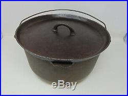 GRISWOLD 310 Cast Iron Chuck Wagon Camp Dutch Oven With #10 Lid Legs Tite-Top