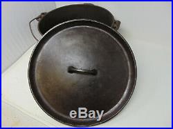 GRISWOLD 310 Cast Iron Chuck Wagon Camp Dutch Oven With #10 Lid Legs Tite-Top