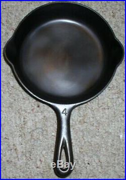 GRISWOLD #4 LARGE BLOCK LOGO #702A Cast Iron SKILLET (HTF)