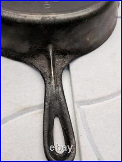 GRISWOLD #8 Cast Iron Skillet Slant Logo ERIE 704 D Heat ring Seasoned restore