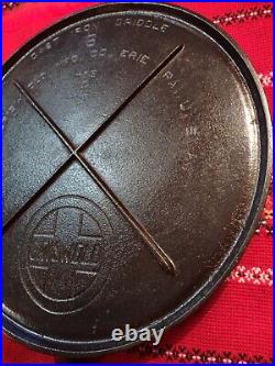 GRISWOLD Cast Iron #9 Large Logo Slant Round Griddle 739C Series X Bar Heat Ring