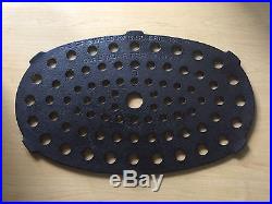 GRISWOLD Cast Iron # 9 Oval Roaster With Trivet