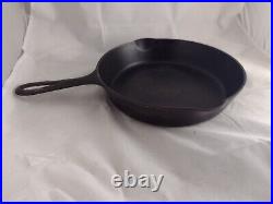 GRISWOLD Cast Iron SKILLET Frying Pan #7 ERIE 701C Large Block Logo Sits Flat