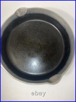 GRISWOLD Cast Iron Skillet # 9 Slant Logo Heat Ring Antique Erie PA USA 710 C