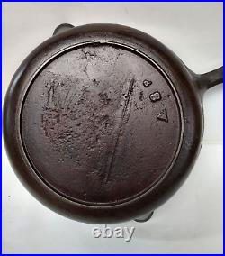 Gate Mark Cast Iron Skillet Heat Ring Raised Handle A8P Mark 10 Double Spout