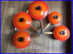 Genuine Le Creuset Orange Pan Set Cast Iron Saucepans With Wooden Display Rack