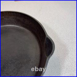 Griswold 10 Cast Iron Skillet #10 Small Logo, Sits Flat Erie PA