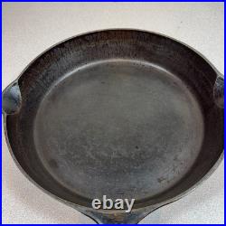 Griswold 10 Cast Iron Skillet #10 Small Logo, Sits Flat Erie PA