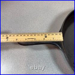 Griswold 10 Cast Iron Skillet #10 Small Logo, Sits Flat Erie PA
