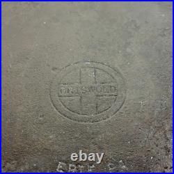 Griswold 10 Cast Iron Skillet #10 Small Logo, Sits Flat Erie PA