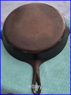 Griswold #10 small logo 716c cast iron skillet