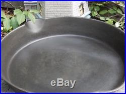 Griswold # 11 Skillet With Heat Ring And Large Block Logo Cast Iron
