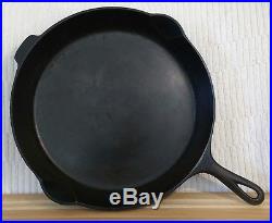 Griswold #12 Cast Iron Skillet Small Logo 719 D with Heat Ring