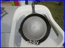 Griswold #14 Cast Iron Skillet Heat Ring Sits Flat No Pattern Number