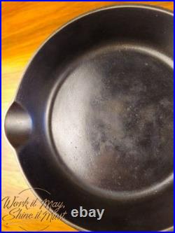 Griswold #4 Cast Iron Skillet Large Block Logo Heat Ring 702 Restored Griswold #4 Cast Iron Skillet Large Block Logo Heat Ring 702 Restored