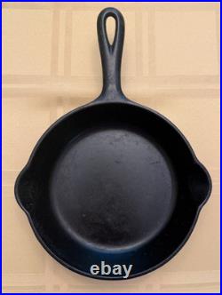 Griswold #4 Cast Iron Skillet Slant Logo 702 Erie Vintage