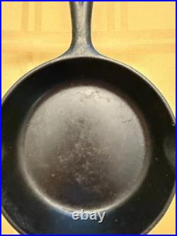 Griswold #4 Cast Iron Skillet Slant Logo 702 Erie Vintage