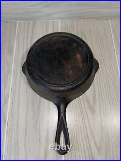 Griswold #5 Cast Iron Skillet Erie 724A Slant Logo Heat Ring Sits FLAT READ