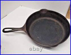 Griswold #7 Cast Iron Skillet 701 Erie Heat Ring