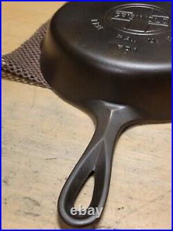 Griswold #7 Cast Iron Skillet 701 Self Basting High Dome Lid