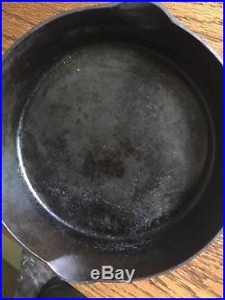 Griswold 7 cast iron skillet with original lid